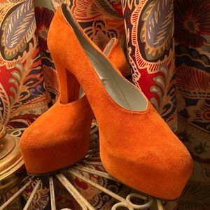 ACADEMIA PLATFORM HEELS ORANGE SUEDE SIZE 10 SPAIN